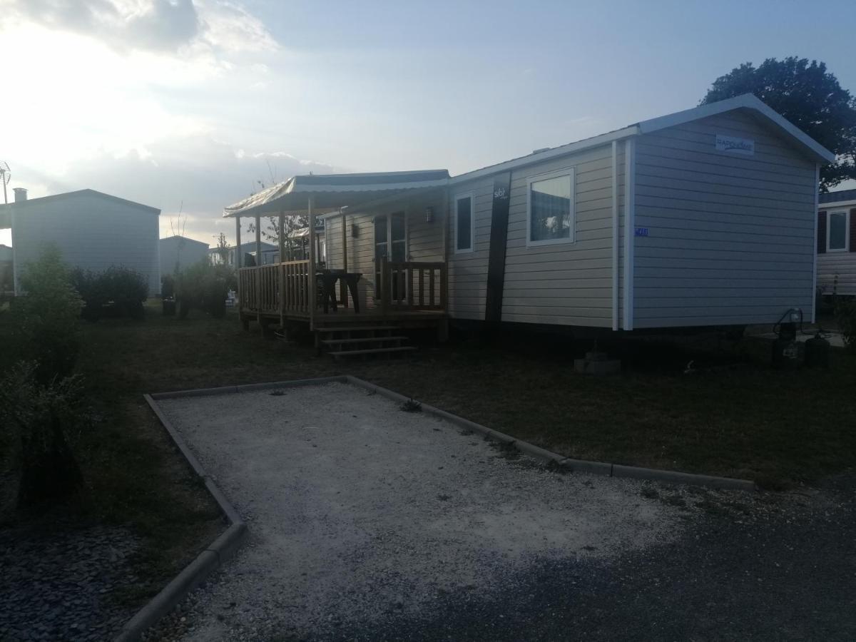Mhvacances Louent Plusieurs Mobilhomes Dans Camping 4 Etoiles Proche Chateaux Et Zoo Beauval Onzain Bagian luar foto