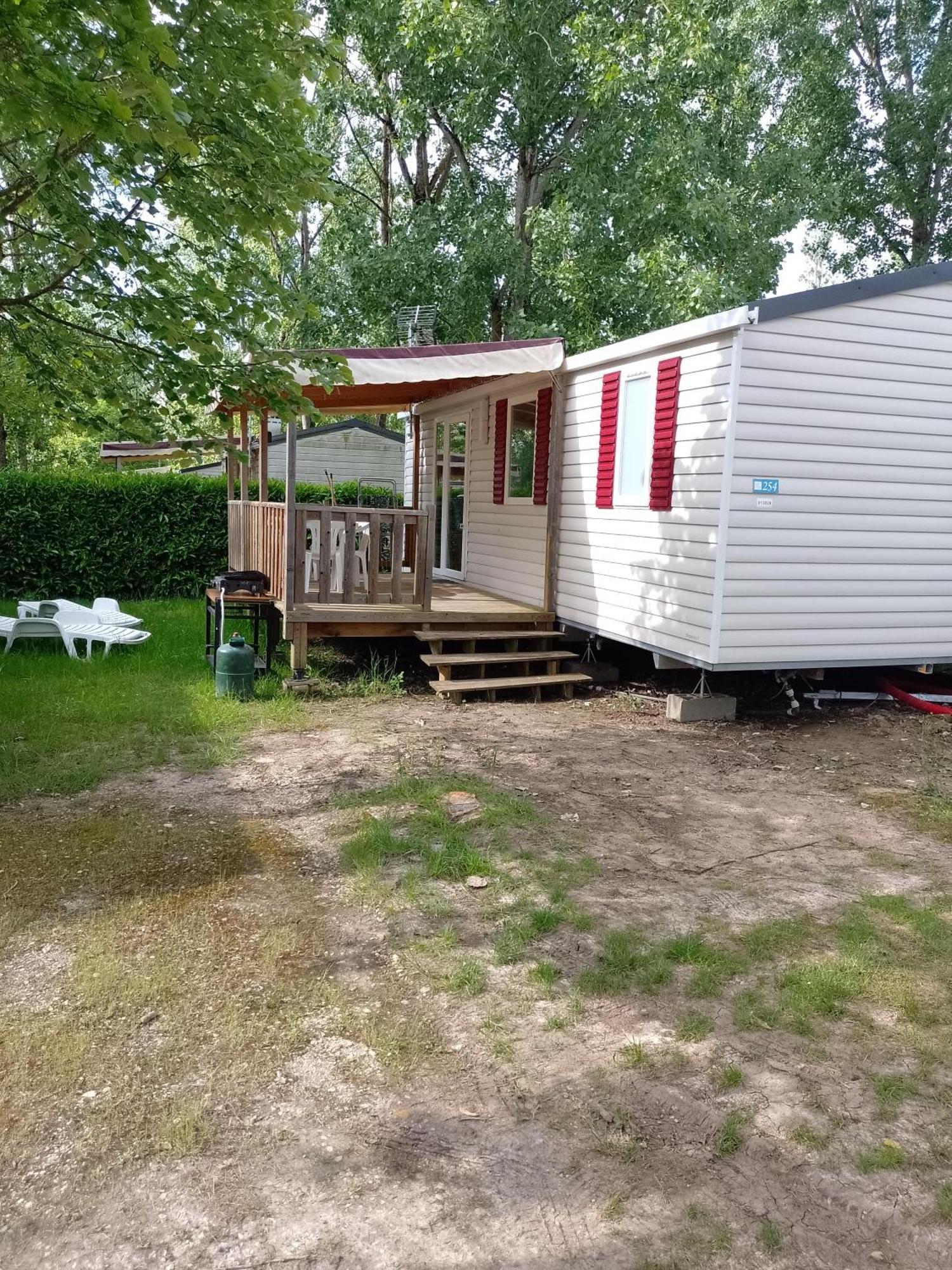 Mhvacances Louent Plusieurs Mobilhomes Dans Camping 4 Etoiles Proche Chateaux Et Zoo Beauval Onzain Bagian luar foto